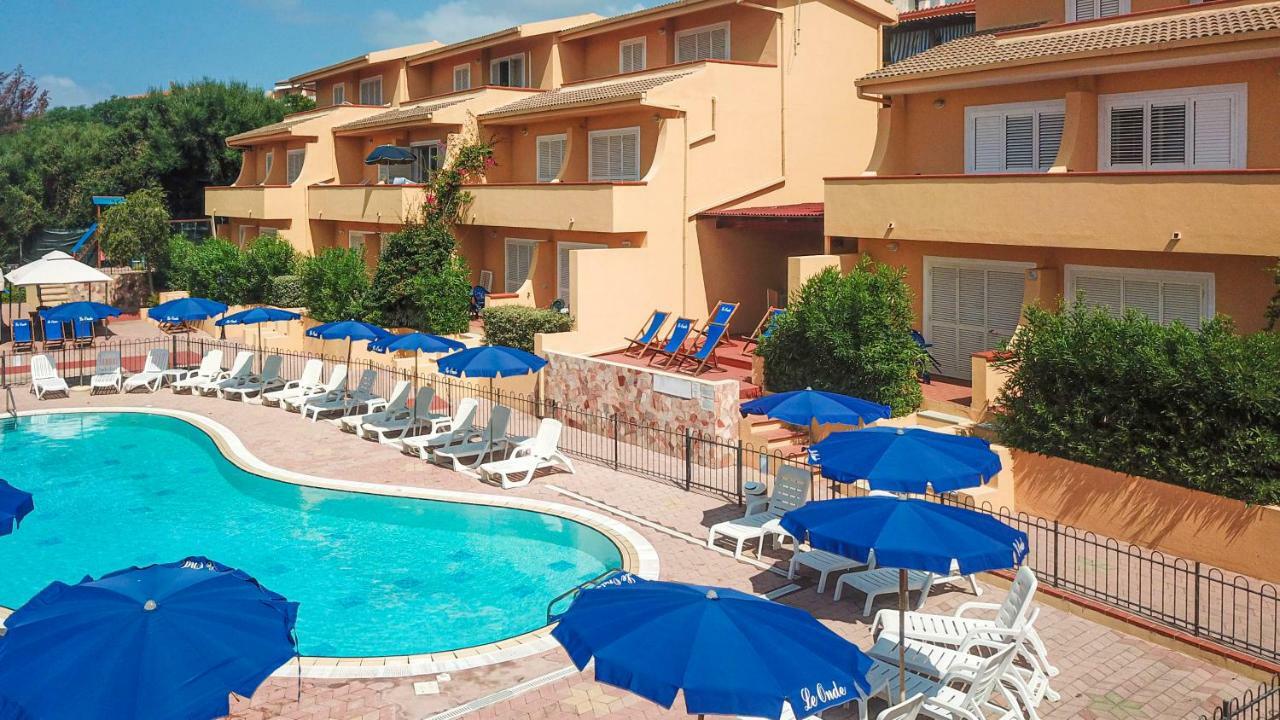 Residence Le Onde Бадези Екстериор снимка